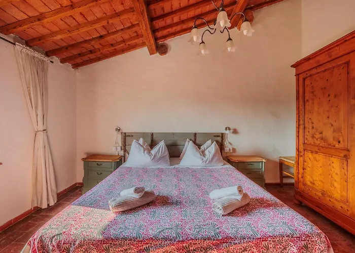 With View And Garden - Quercia Apartman Ghizzano