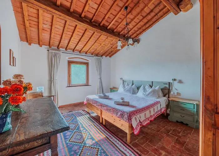 With View And Garden - Quercia Ghizzano
