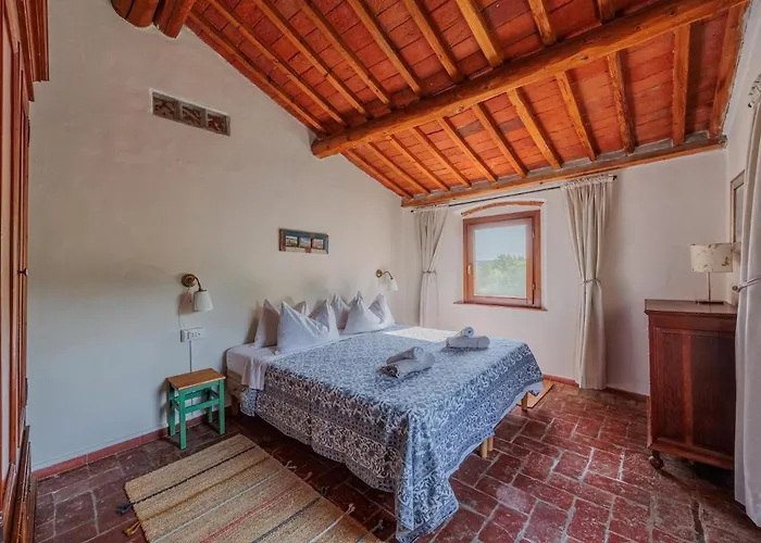 With View And Garden - Quercia Apartman *